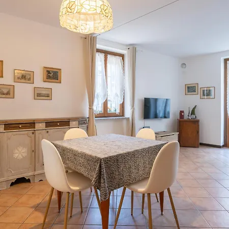 La Corte Della Fontana Cremeno